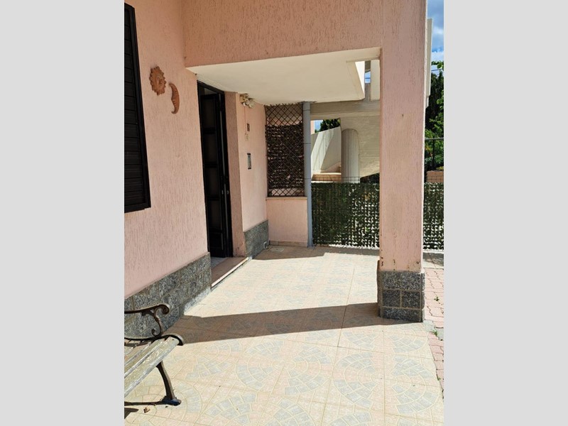 Appartamento in Affitto a Rocca San Giovanni, 400€, 140 m², arredato