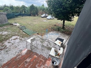 Capannone in Vendita a Massa, 149'000&euro;, 51 m²