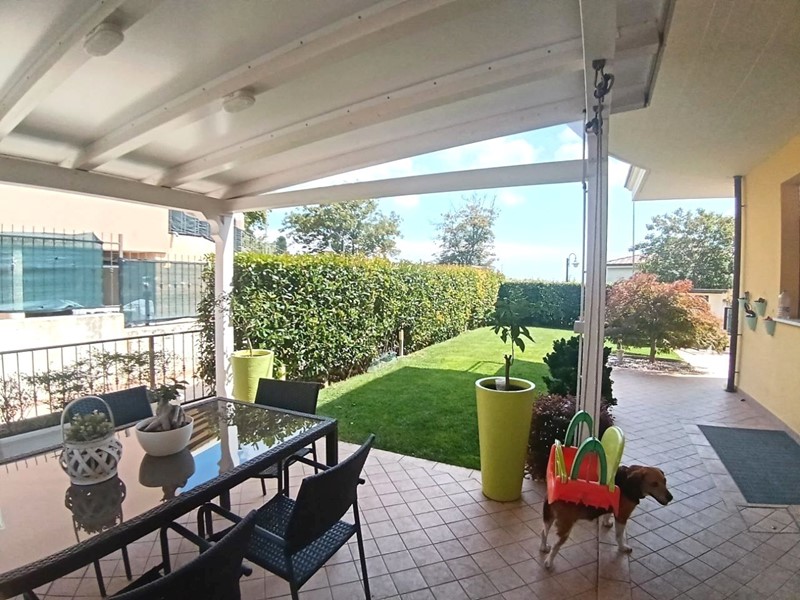 Trilocale in Vendita a Gemmano, 145'000&euro;, 72 m², con Box