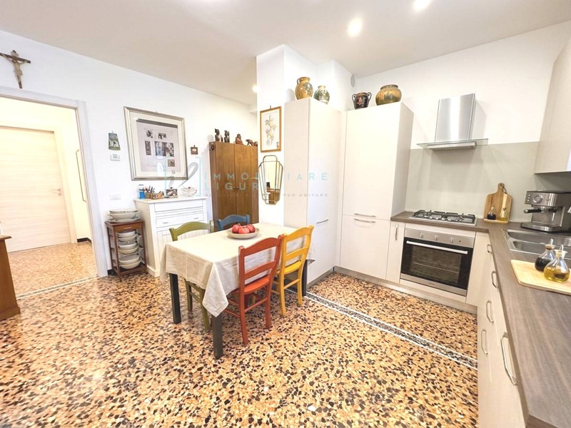 Quadrilocale in Vendita a Albenga, 198'000&euro;, 76 m²