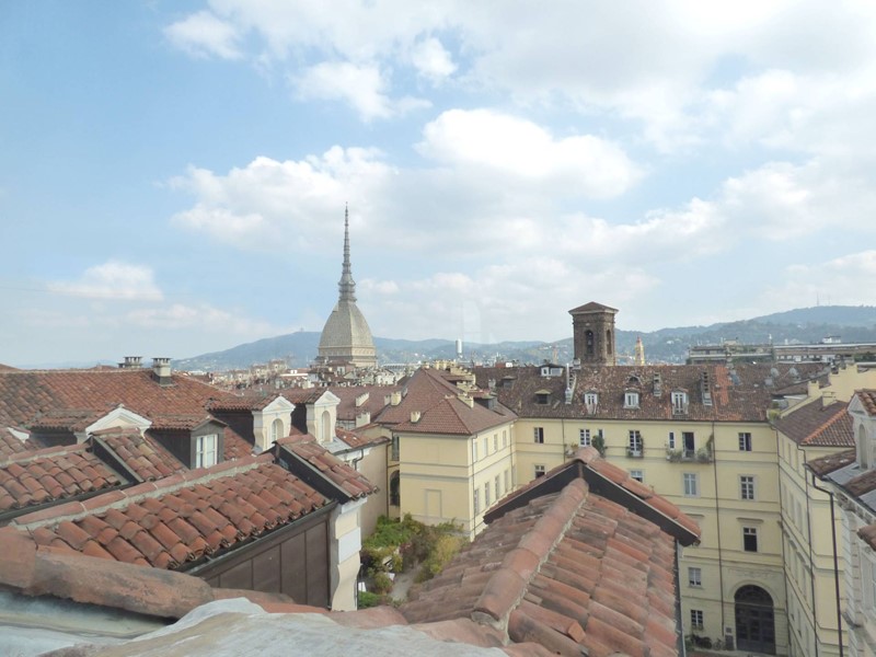 Appartamento in Affitto a Torino, 3'200€, 200 m²