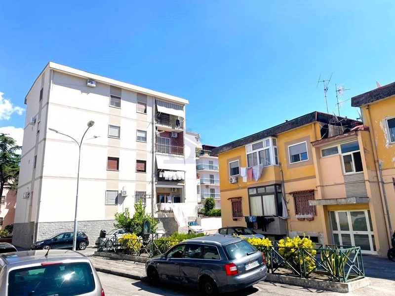 Appartamento in Vendita a Torre Annunziata, 200'000€, 120 m²