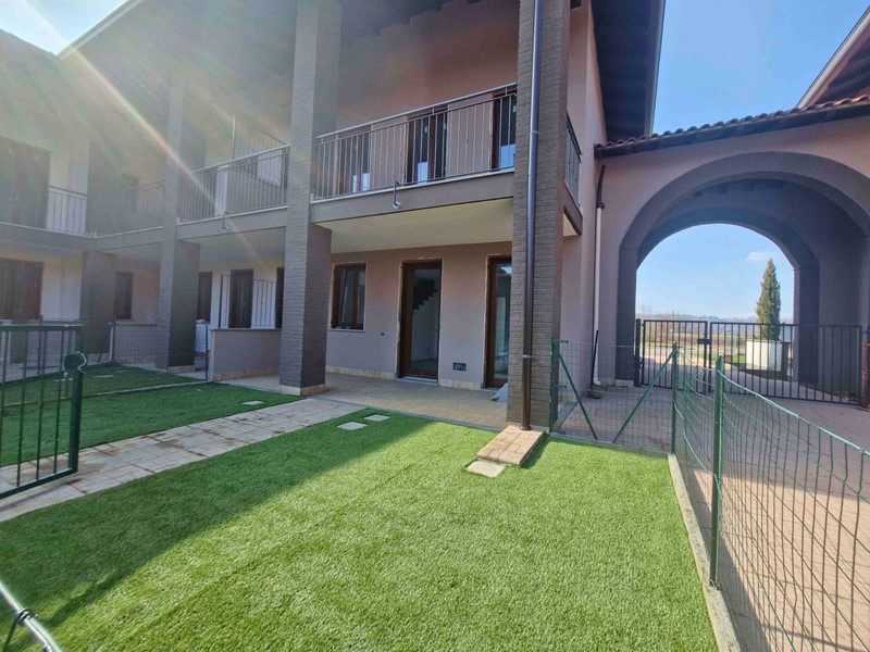 Villa in Vendita a Tradate, 269'000€, 170 m²