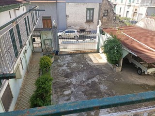 Casa Indipendente in Vendita a Roccapiemonte, 150'000&euro;, 230 m²