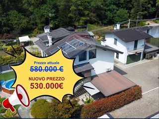 Villa in Vendita a Cardano al Campo, 530'000€, 500 m²