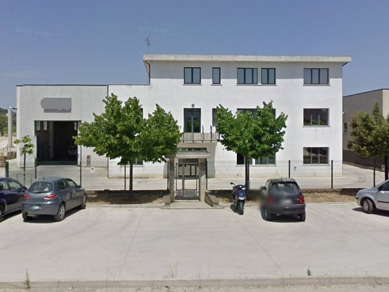 Capannone in Vendita a Castellalto, 1'150'000€, 2600 m²