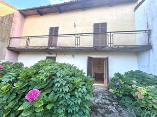 Casa Indipendente in Vendita a Castelletto Monferrato, 60'000€, 152 m²