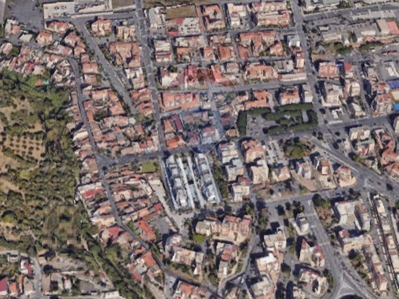 Immobile commerciale in Vendita a Catania, 1800 m²