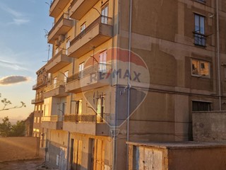Trilocale in Vendita a Enna, 99'000€, 101 m²