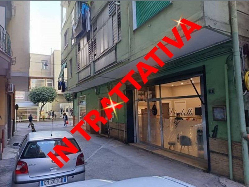 Immobile commerciale in Vendita a Nocera Inferiore, 119'000€, 48 m²