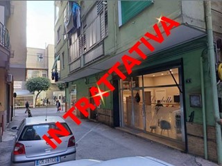 Immobile commerciale in Vendita a Nocera Inferiore, 119'000€, 48 m²