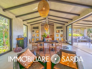 Villa in Vendita a Olbia, 2'200'000€, 273 m²