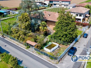 Villa in Vendita a Palazzolo sull'Oglio, 265'000€, 286 m²