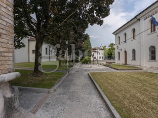 Negozio in Vendita a Zoppola, 42'000€, 50 m²