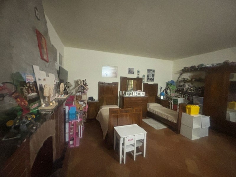 Casa Indipendente in Vendita a Canneto Pavese, 185'000€, 290 m²