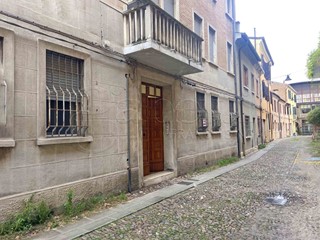 Appartamento in Vendita a Ferrara, 138'000€, 104 m²