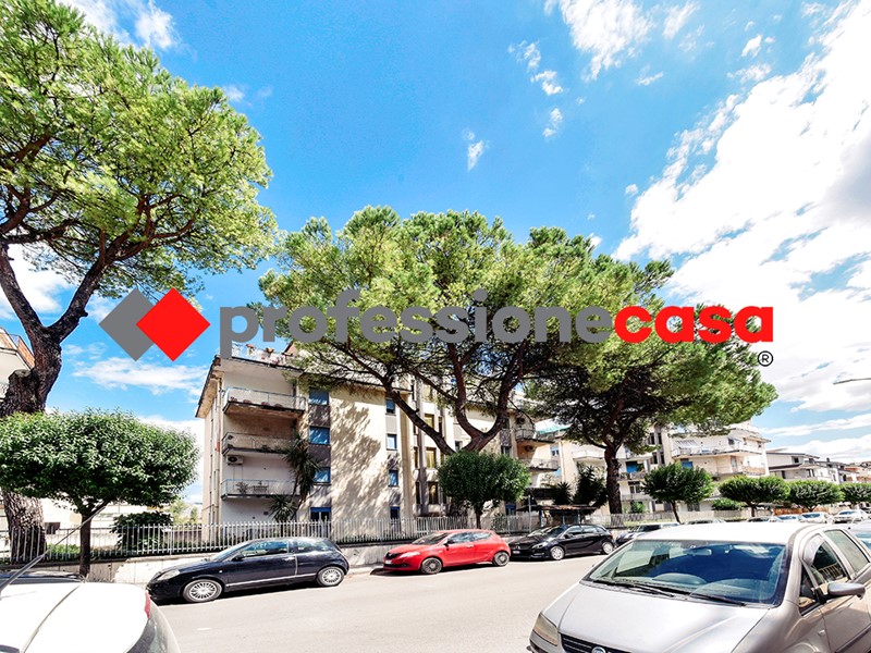 Quadrilocale in Vendita a San Nicola la Strada, 93'000€, 110 m²