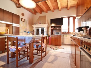 Casa Semi Indipendente in Vendita a Zermeghedo, 130'000&euro;, 283 m²