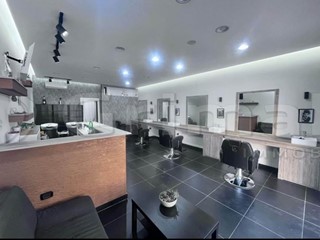 Attività commerciale in Vendita a Qualiano, 15'000€, 80 m²