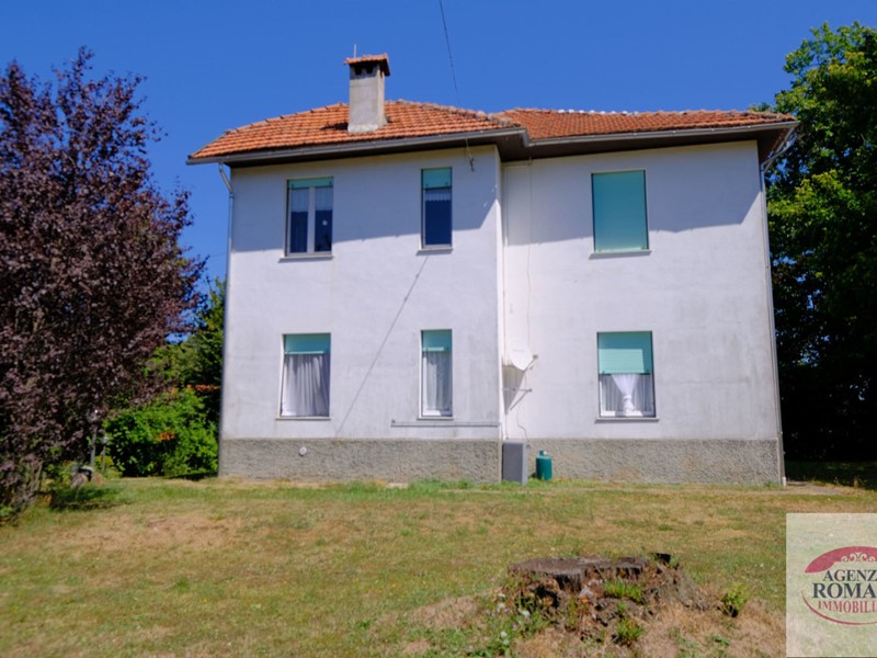 Casa Indipendente in Vendita a Sassello, 180'000€, 220 m²