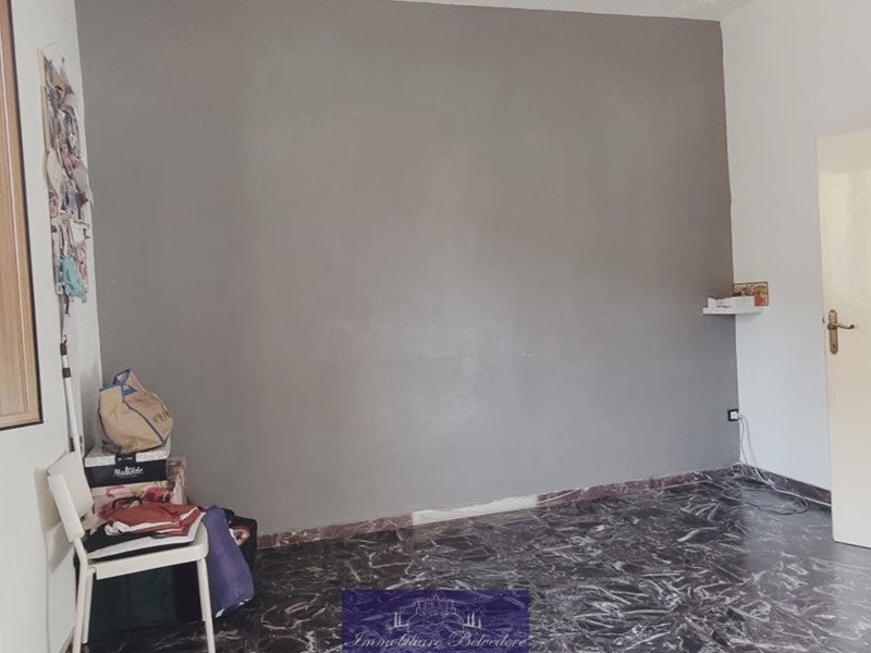 Appartamento in Vendita a Lastra a Signa, zona Porto Di Mezzo, 180'000€, 120 m²