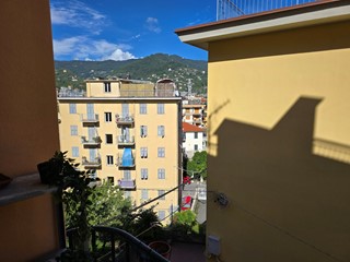 Appartamento in Vendita a Rapallo, zona Zona Porto, 380'000€, 126 m²