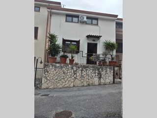 Casa Semi Indipendente in Vendita a Monteforte Irpino, 130'000&euro;, 130 m²
