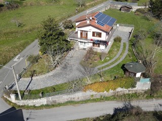 Casa Indipendente in Vendita a Tresana, 240'000€, 273 m²