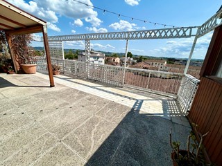 Attico in Vendita a Empoli, 259'000&euro;, 110 m², con Box