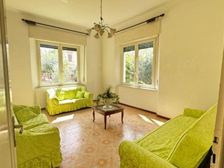 Appartamento in Affitto a Pisa, 1'600€, 125 m², arredato, con Box