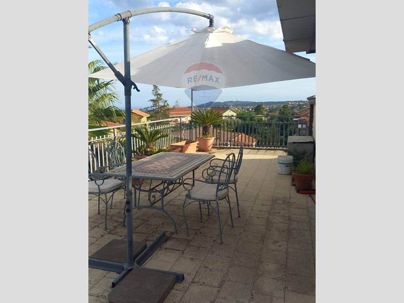 Attico in Vendita a Aci Sant'Antonio, 79'000€, 60 m²