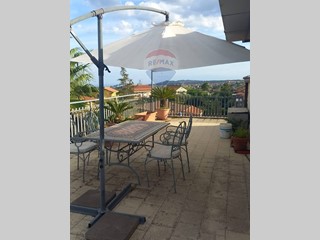 Attico in Vendita a Aci Sant'Antonio, 79'000€, 60 m²