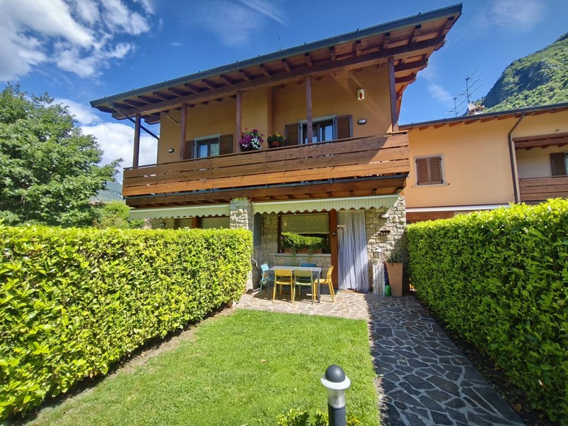Villetta a schiera in Vendita a Villa d'Ogna, 235'000€, 168 m²