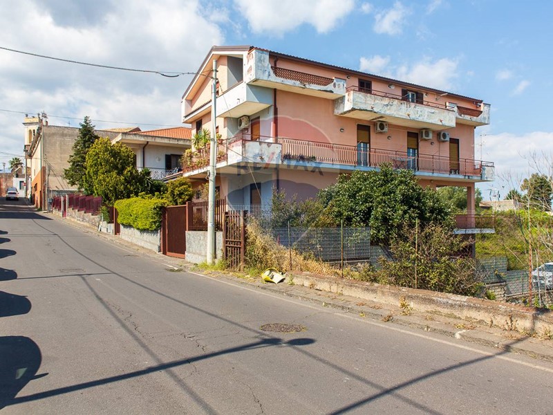 Appartamento in Vendita a Tremestieri Etneo, 165'000€, 120 m²