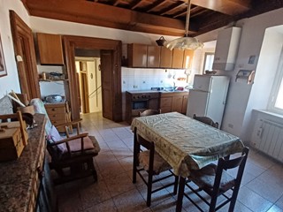 Appartamento in Vendita a Vallecorsa, 36'500€, 150 m²