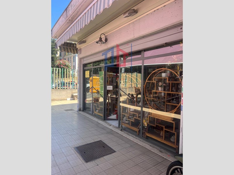 Immobile commerciale in Vendita a Roma, 25'000&euro;, 29 m²