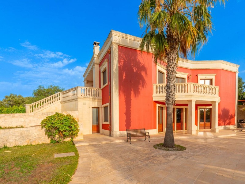 Villa in Vendita a Polignano a Mare, 950'000€, 229 m²