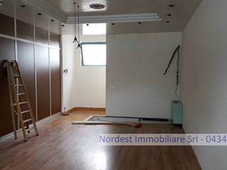 Negozio in Vendita a Brugnera, 43'000€, 57 m²