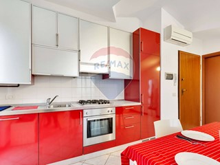 Attico in Vendita a Carpiano, 155'000€, 74 m²