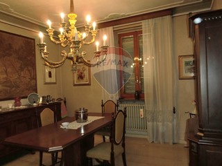 Trilocale in Vendita a Cerano, 85'000€, 95 m²