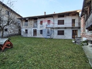 Casa Semi Indipendente in Vendita a Cesiomaggiore, 23'000€, 180 m²