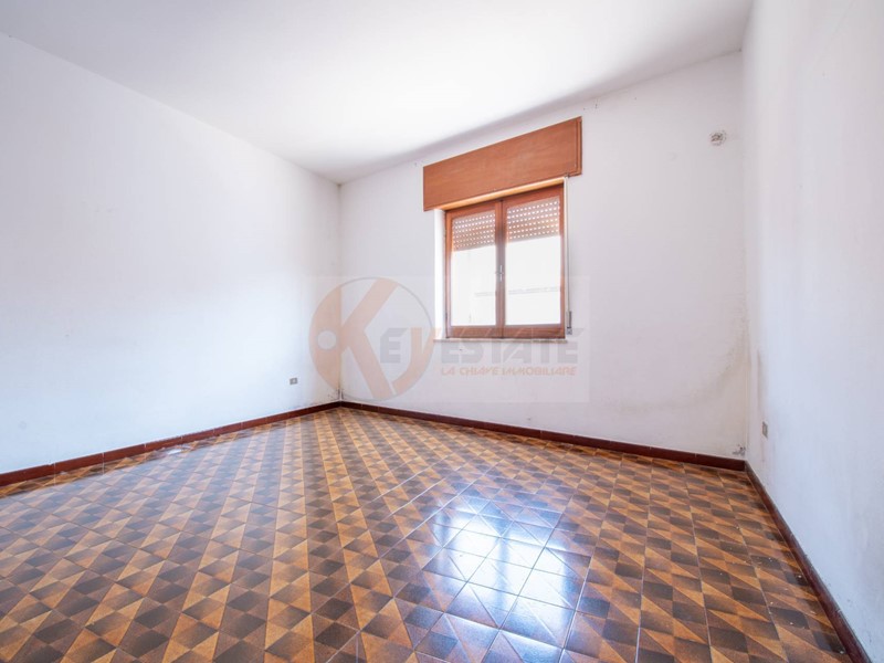 Quadrilocale in Vendita a Chiaramonti, 42'000€, 121 m²