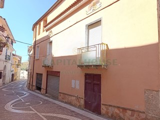 Casa Indipendente in Vendita a Giano Vetusto, 58'000€, 170 m²