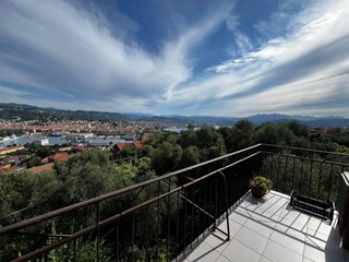 Casa Semi Indipendente in Vendita a La Spezia, 750'000&euro;, 250 m²