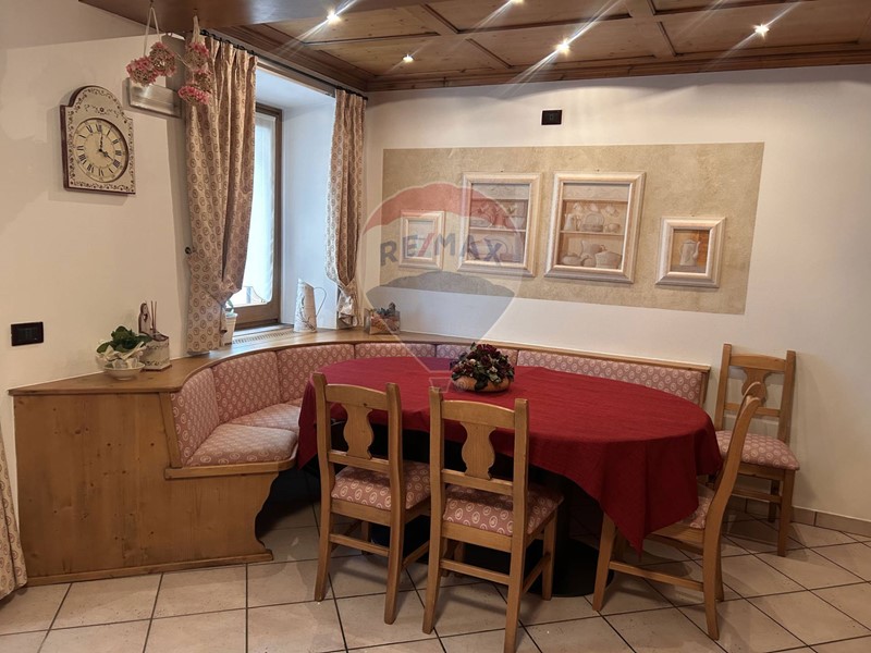 Appartamento in Vendita a Mezzana, 360'000€, 152 m²