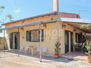 Villa in Vendita a Noto, 140'000€, 80 m²