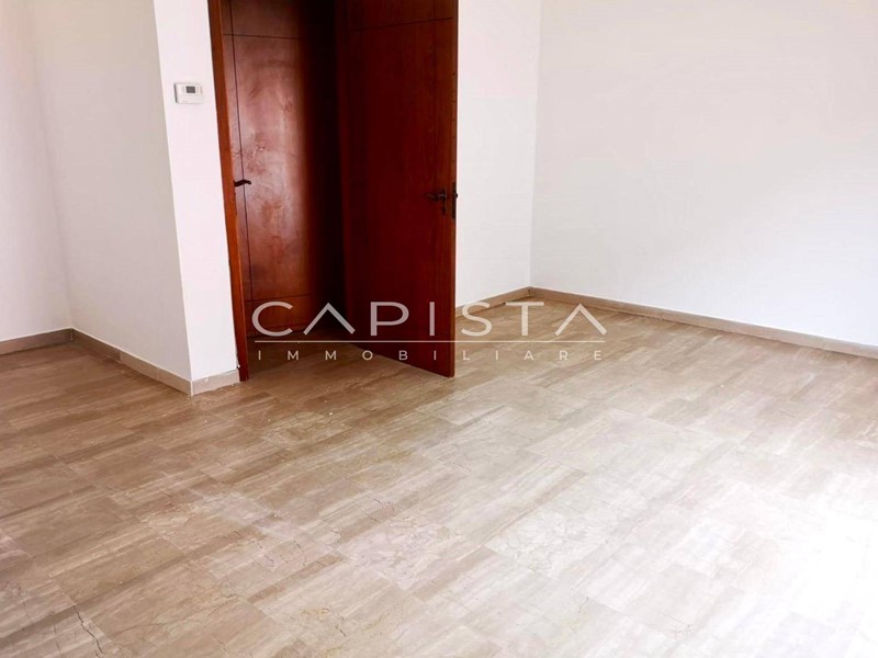 Appartamento in Vendita a Ortona, 135'000€, 106 m²