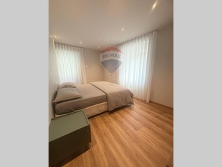 Casa Semi Indipendente in Vendita a Ossana, 260'000€, 111 m²