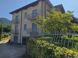 Quadrilocale in Vendita a Laveno Mombello, 180'000€, 150 m²