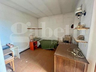 Casa Indipendente in Vendita a La Morra, 85'000€, 90 m²